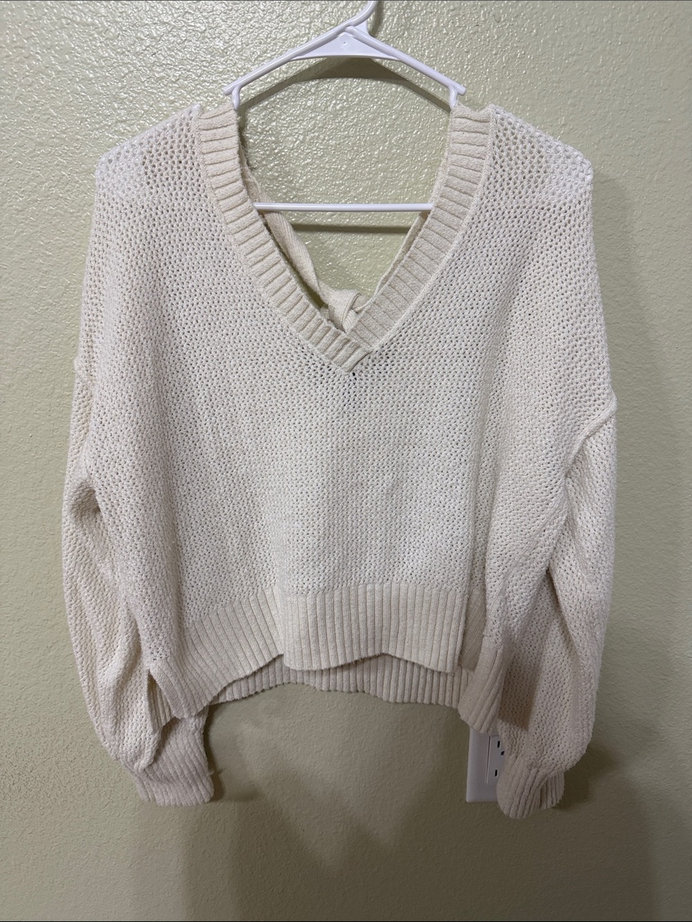 Francesca's Collections Cream Open-Knit V-Neck Sweater